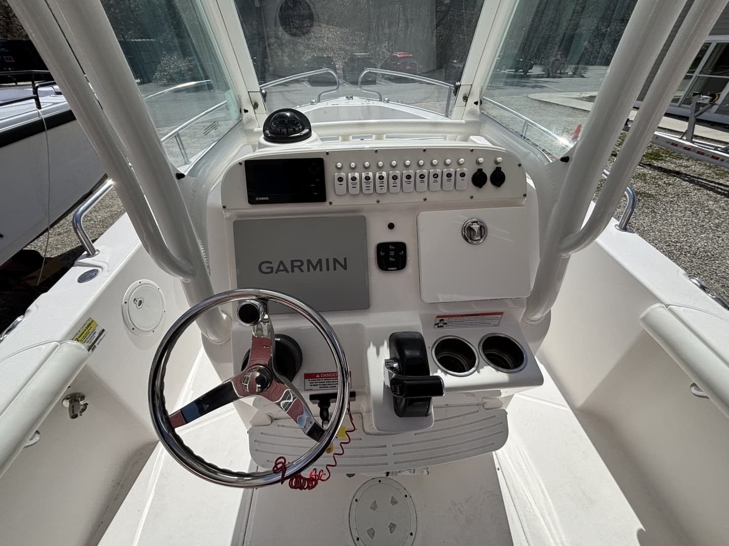 2011 Everglades Everglades 230 CC