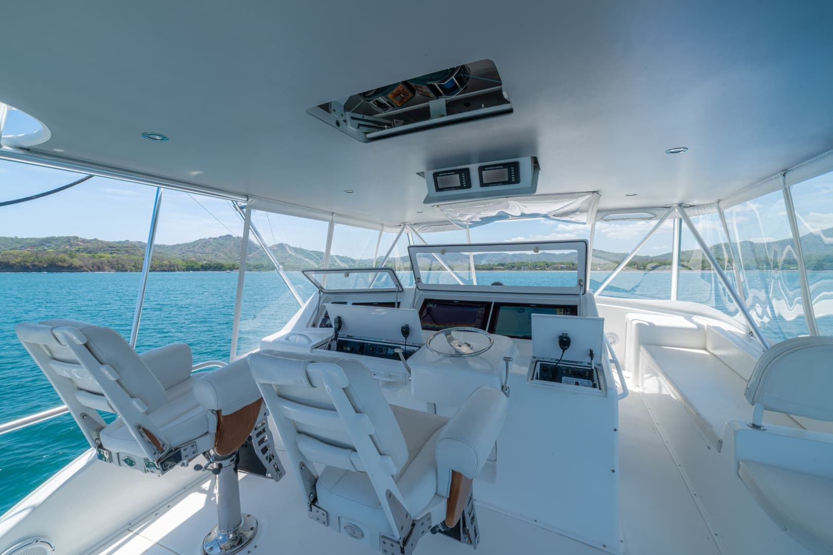 2005 Viking 61 Convertible Flybridge
