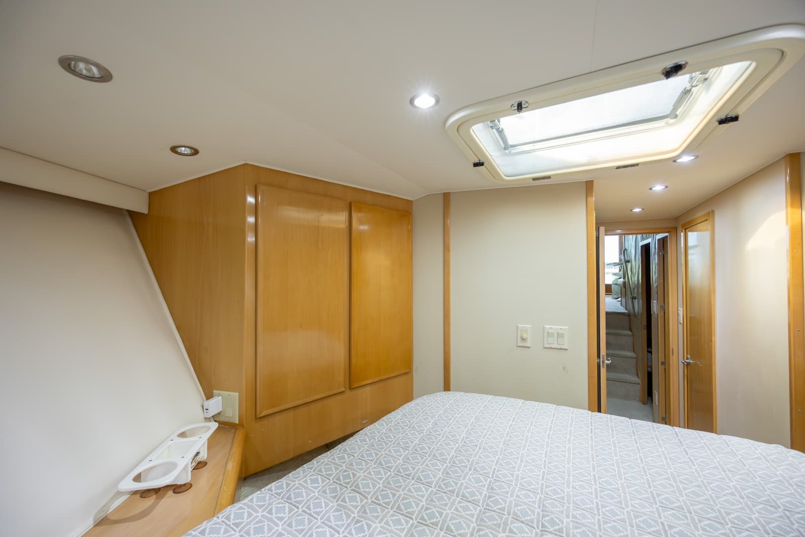 2000 Hatteras 50 Convertible