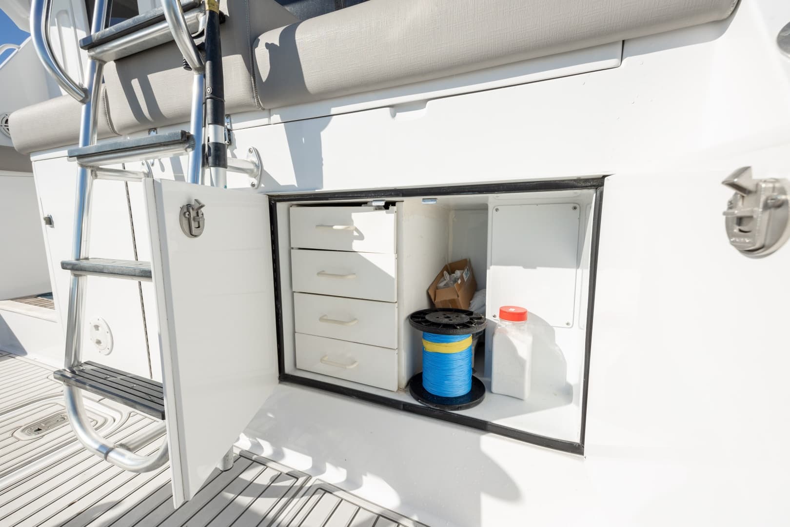 2000 Hatteras 50 Convertible