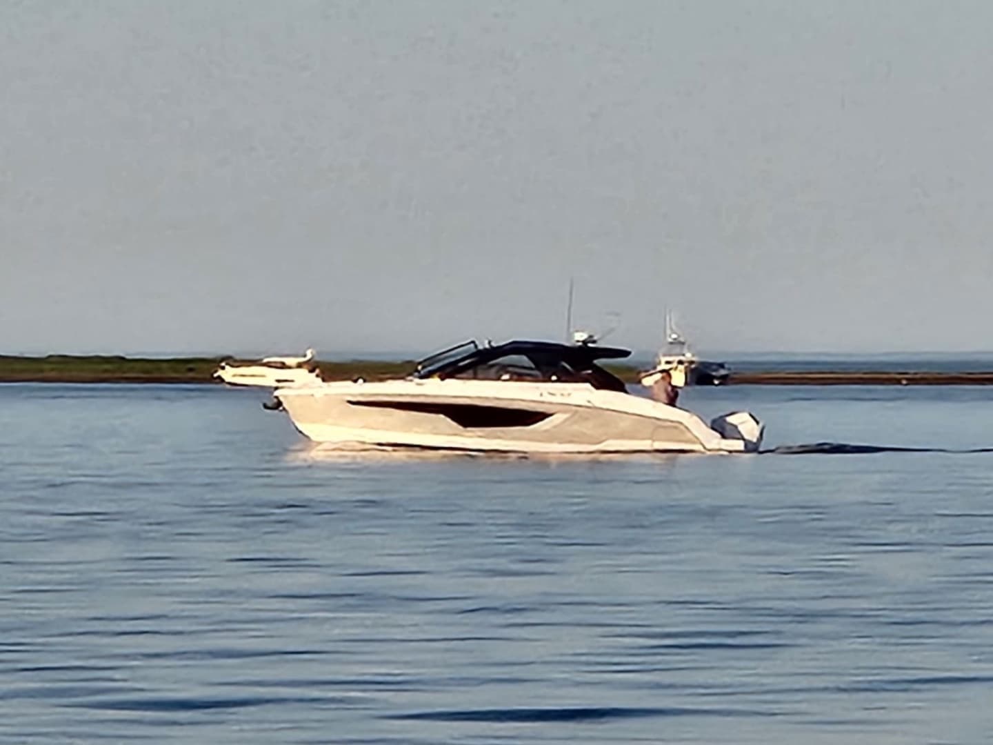 2024 Cruisers Yachts 42 GLS OB