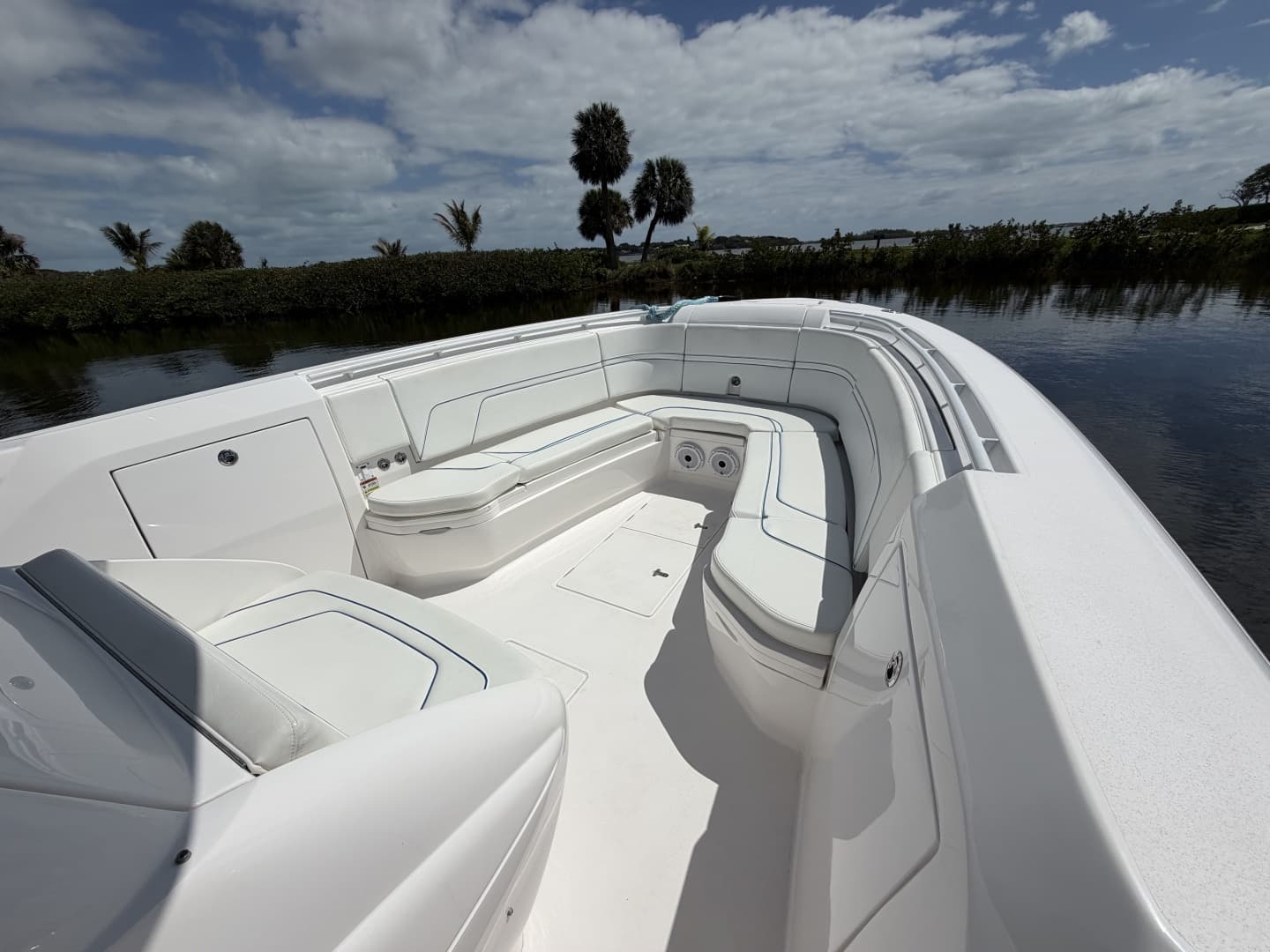 2021 Intrepid 345 Nomad FE