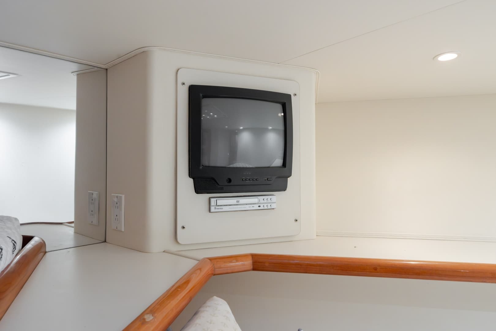 2000 Viking 55 Convertible