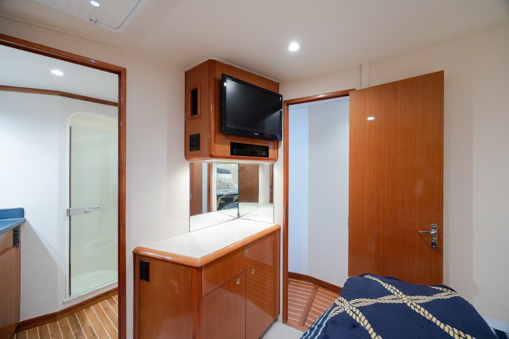 2000 Viking 55 Convertible