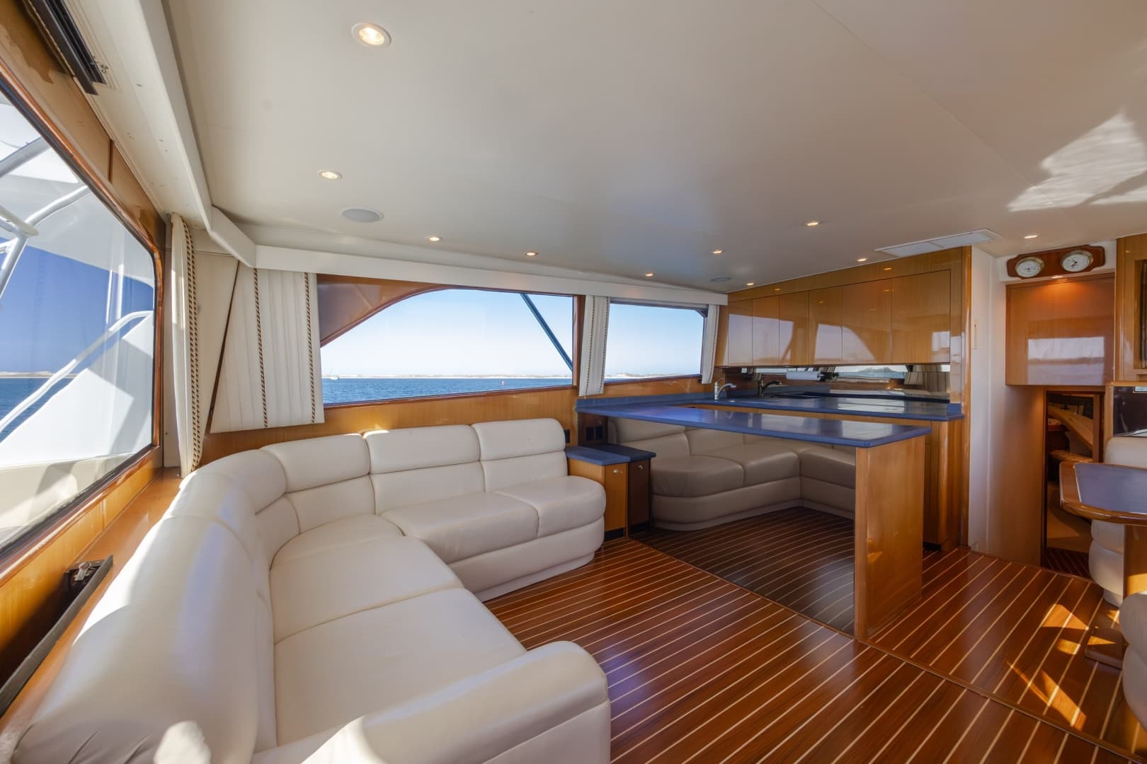 2000 Viking 55 Convertible