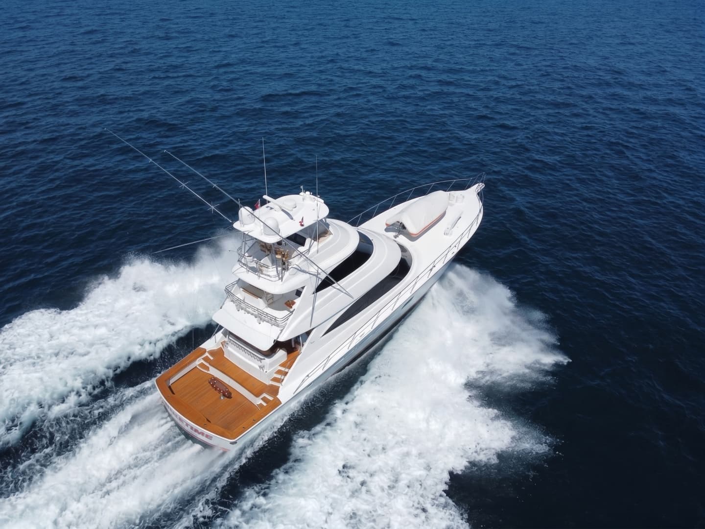 2024 Viking 90 Skybridge