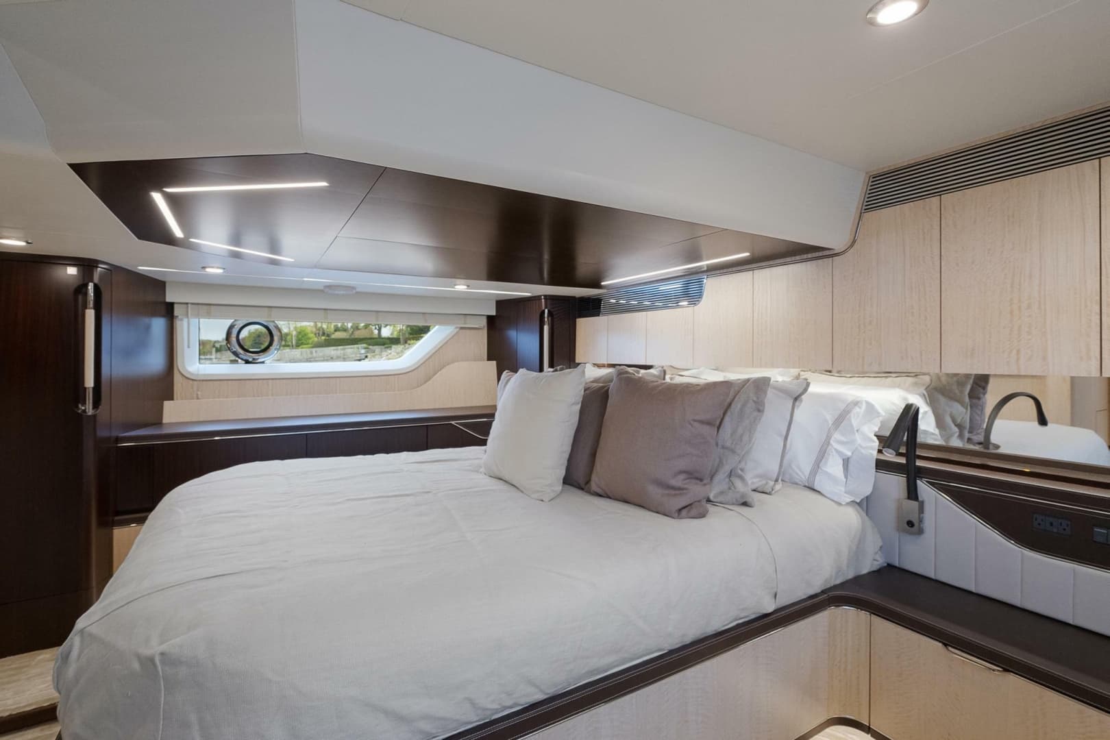 2019 Burger 48 CUSTOM