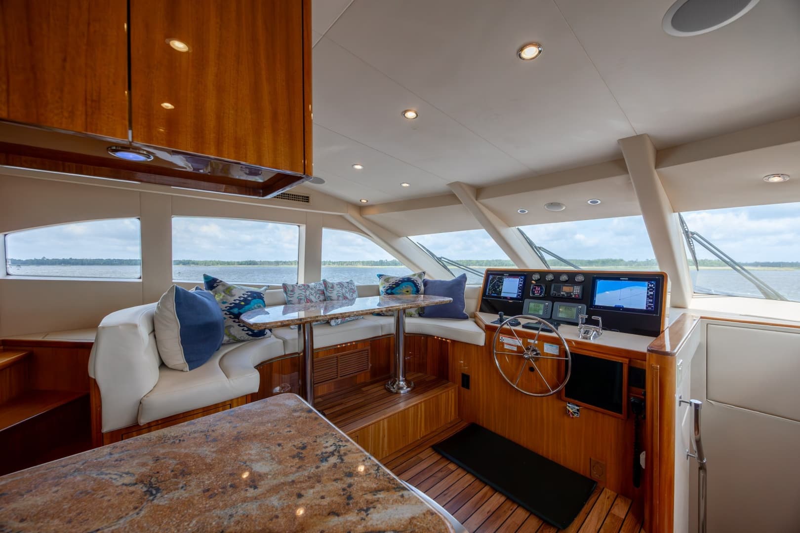 2008 Hatteras Motor Yacht