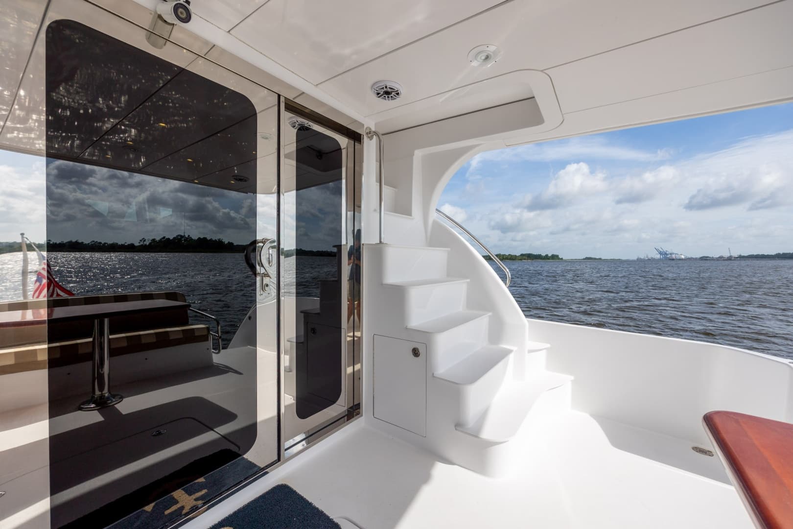 2008 Hatteras Motor Yacht