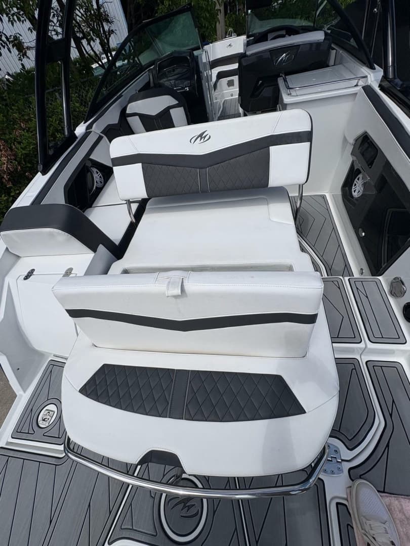 2023 Monterey 255 Super Sport