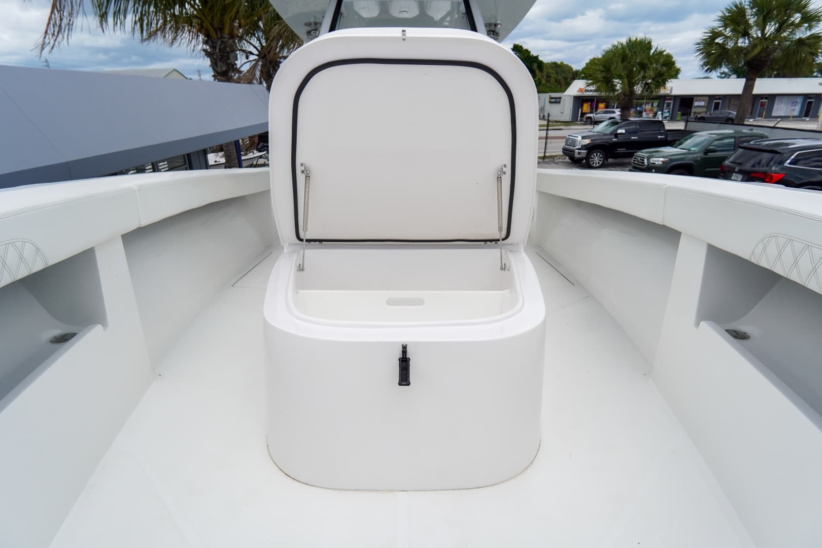 2024 Front Runner CC