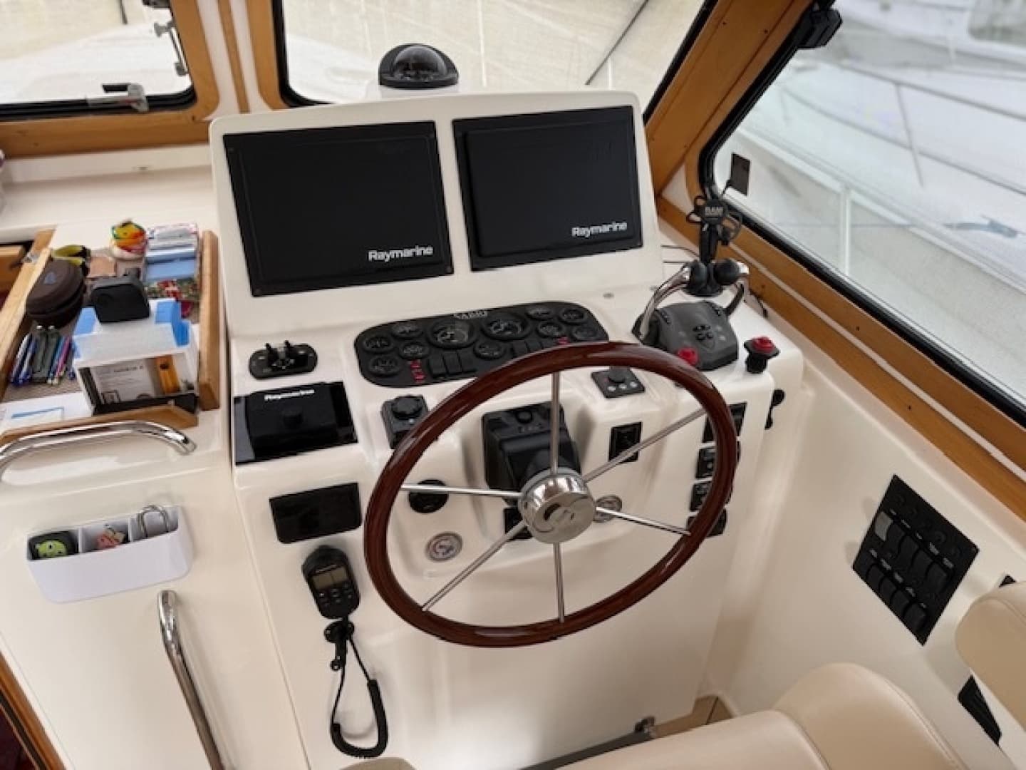 2005 Sabre 42 Express