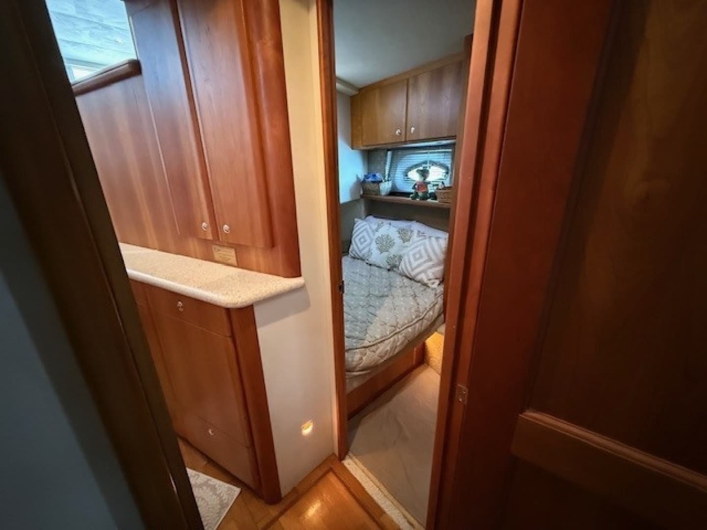 2001 Silverton 42 Convertible