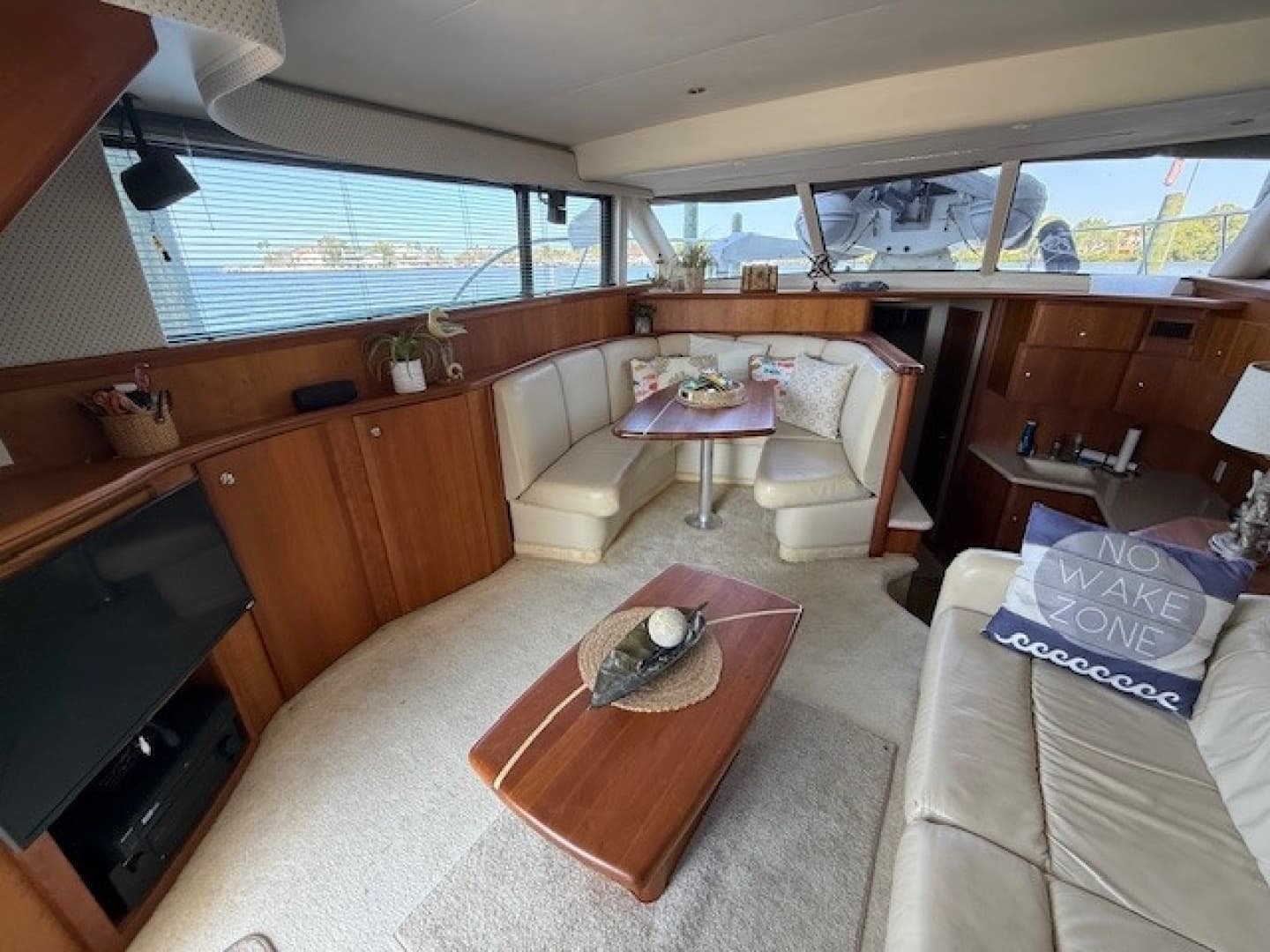 2001 Silverton 42 Convertible