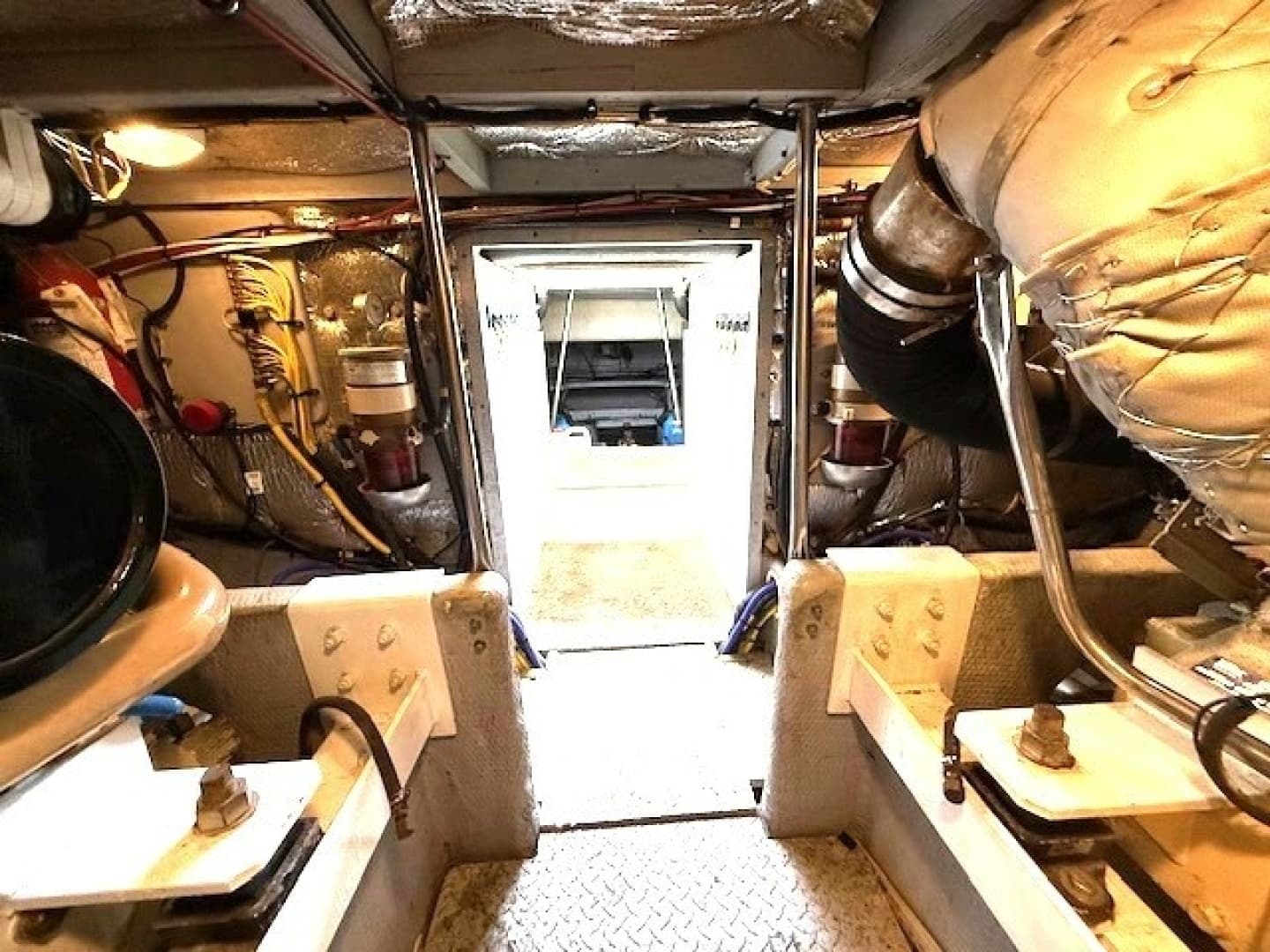 2001 Silverton 42 Convertible