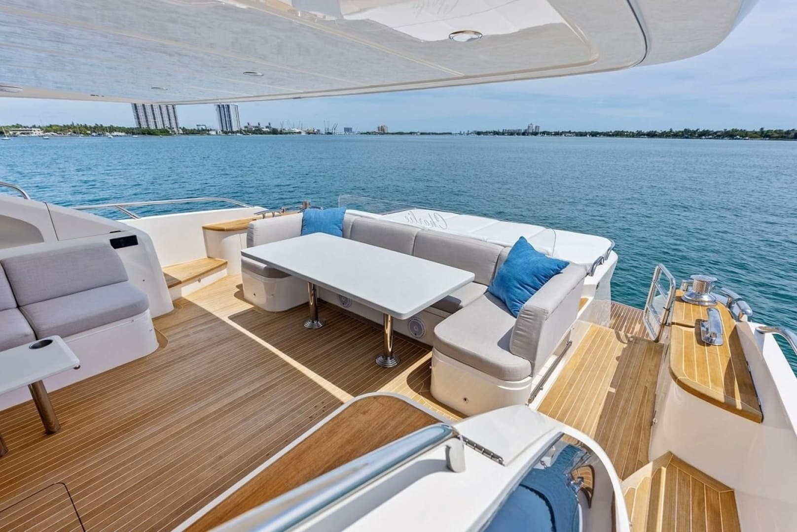 2013 Princess 78