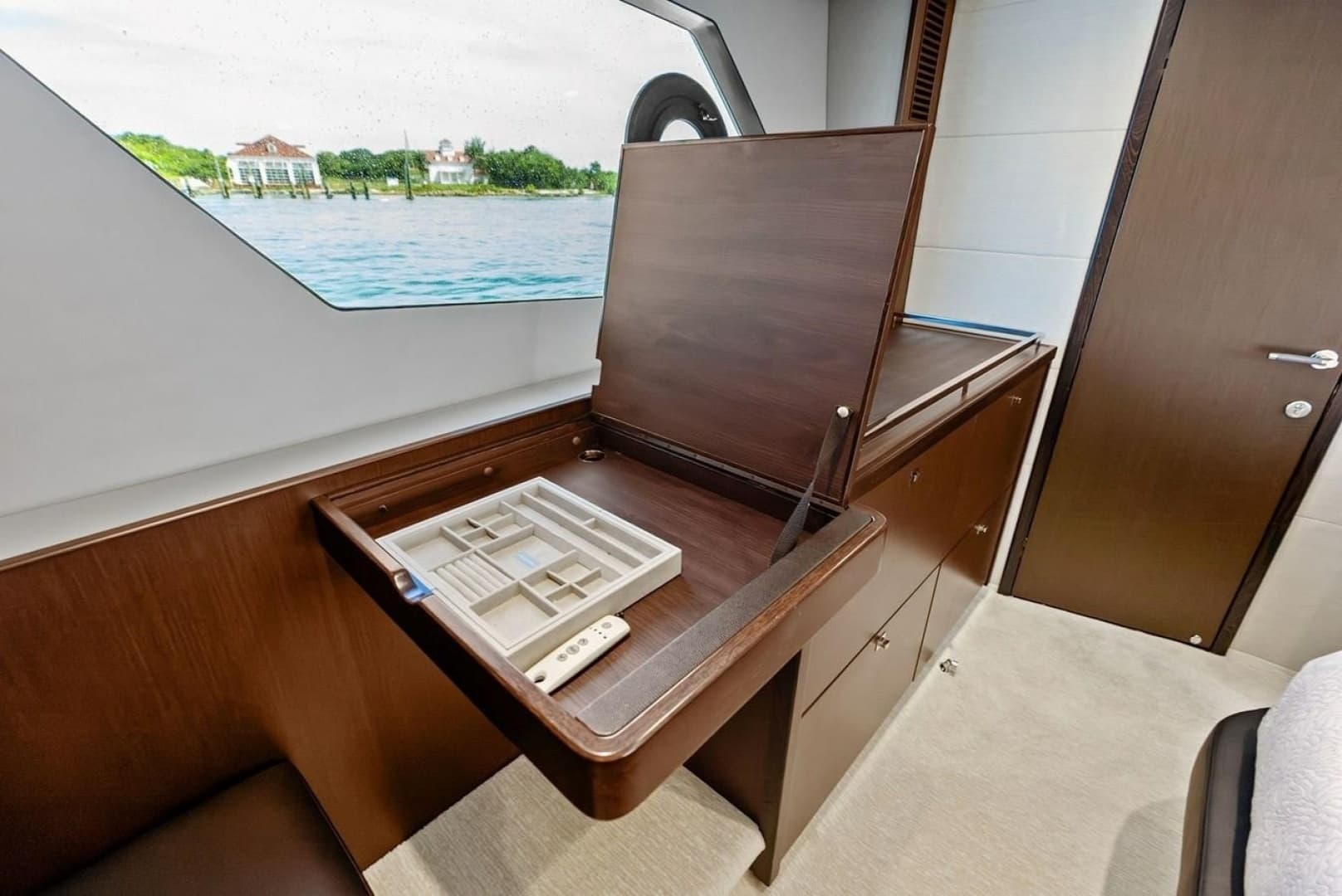 2013 Princess 78