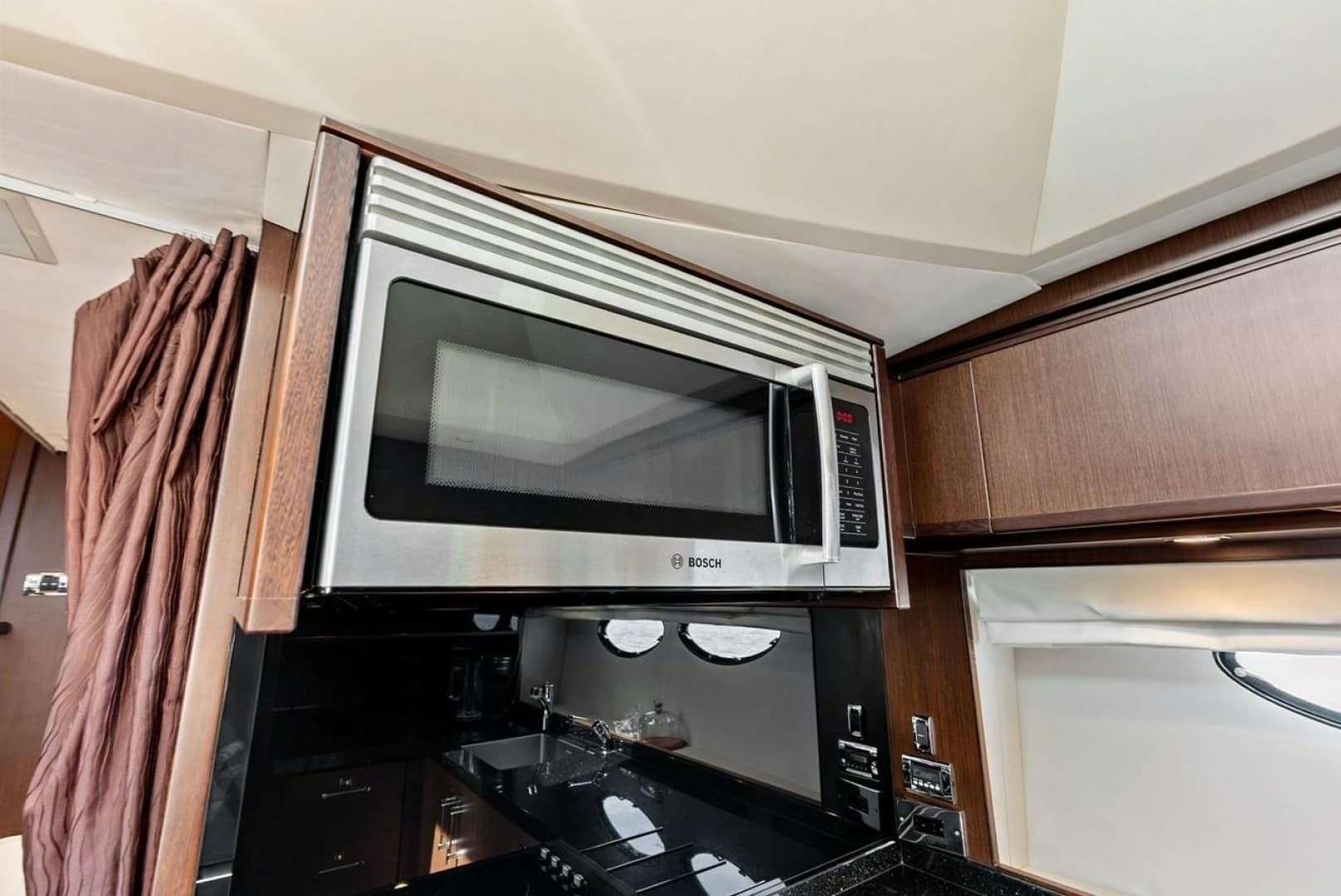2013 Princess 78