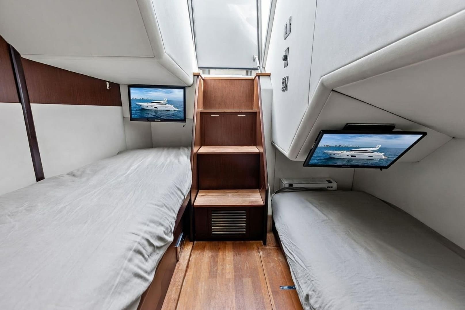 2013 Princess 78
