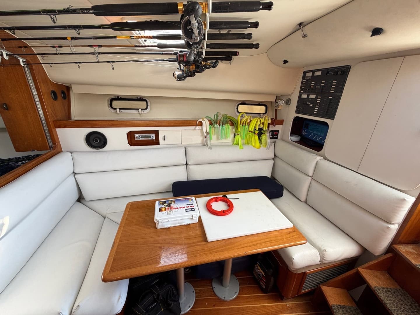 1997 Pursuit 3100 Express