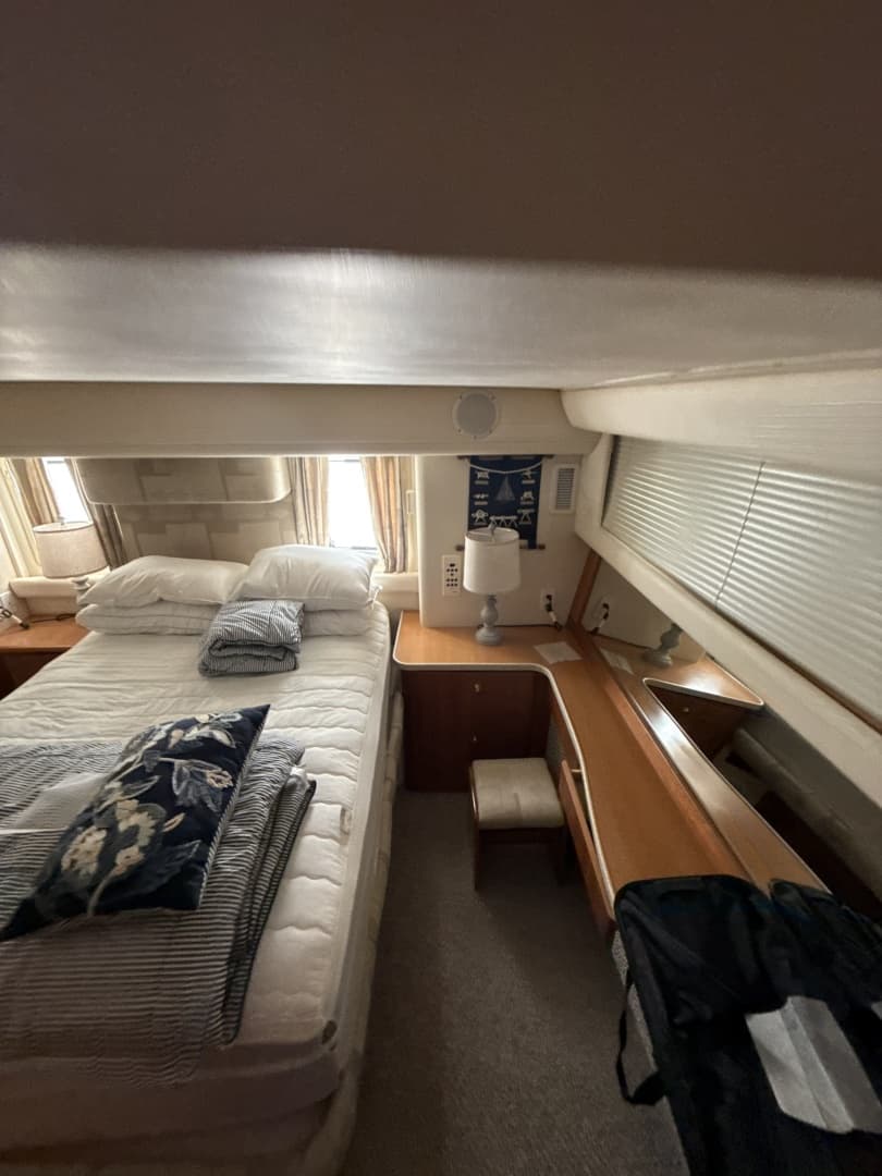 1999 Silverton 422