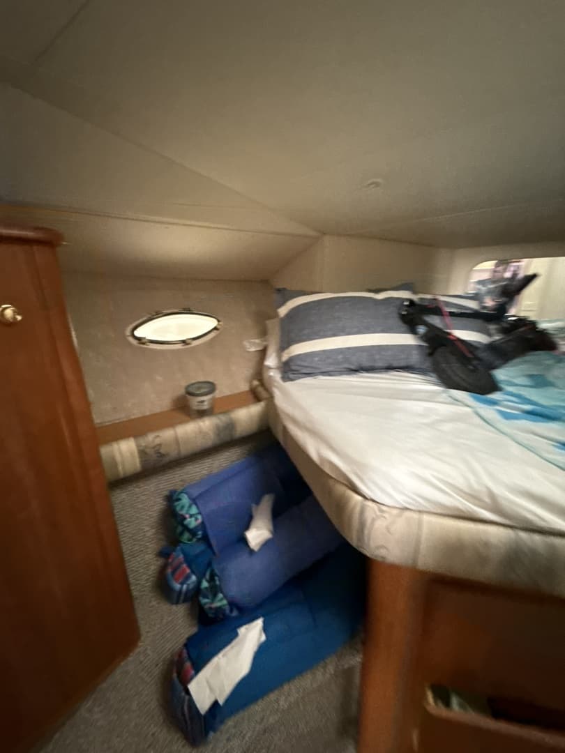 1999 Silverton 422