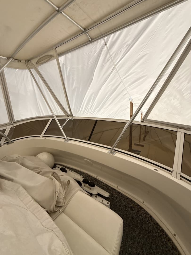 1999 Silverton 422