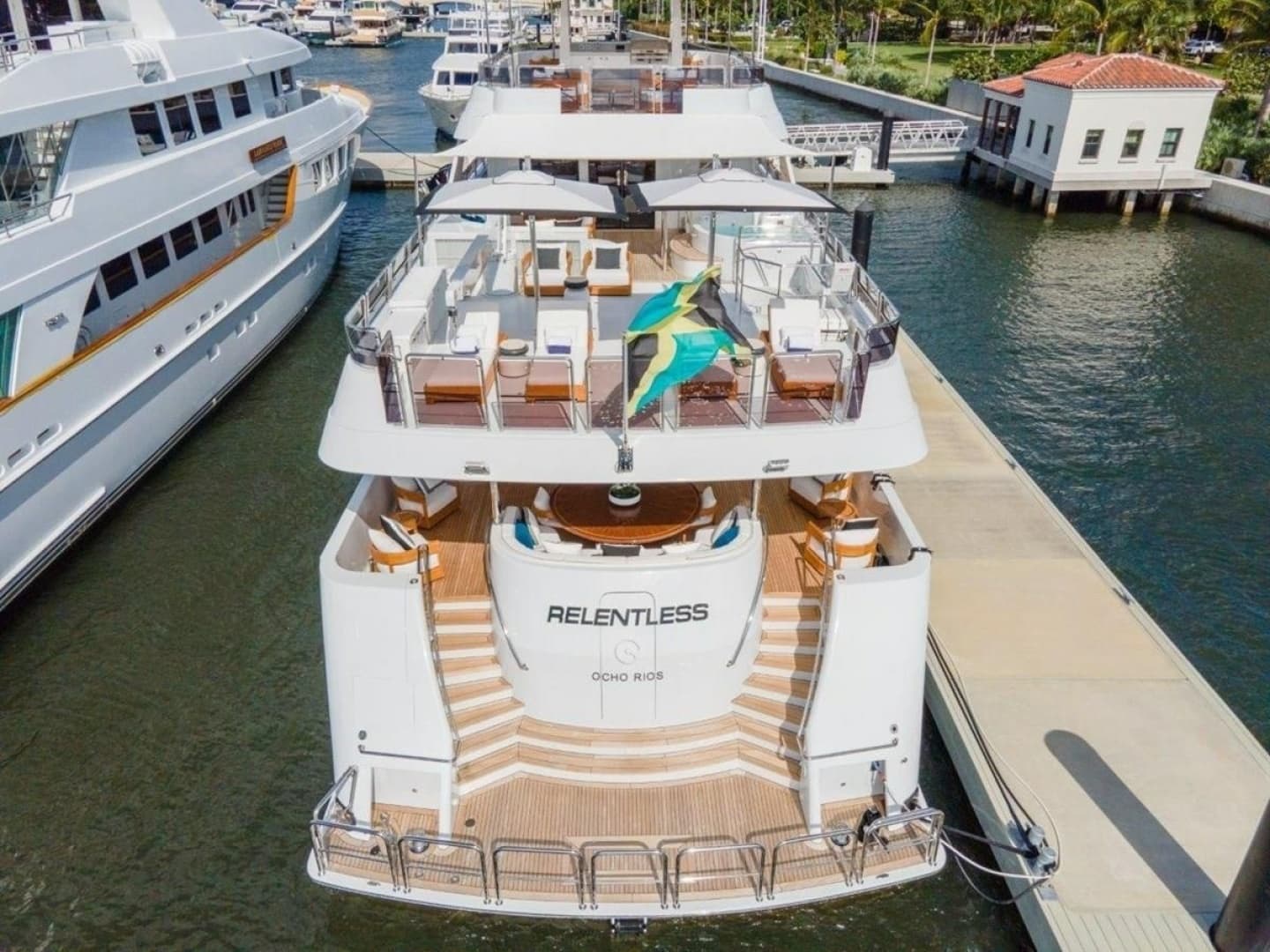 2006 Westport 130 Motoryacht