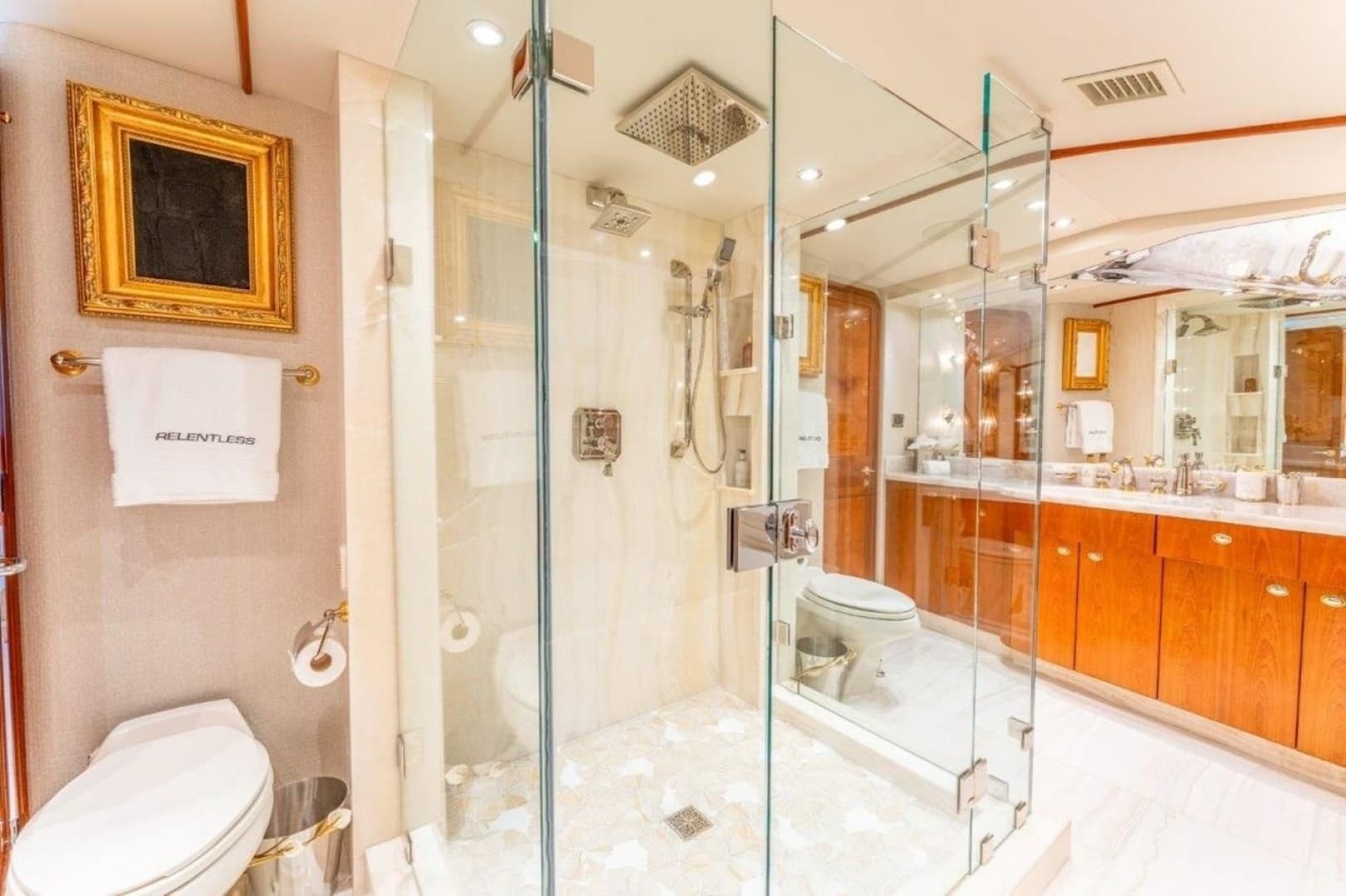 2006 Westport 130 Motoryacht