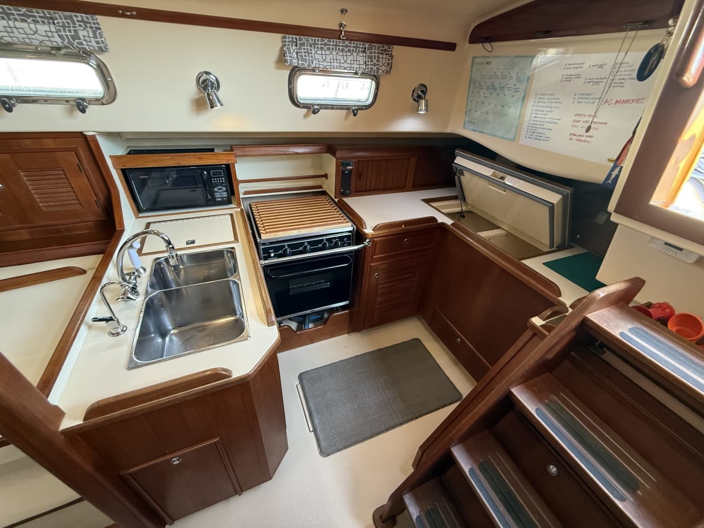 2003 Island Packet 380