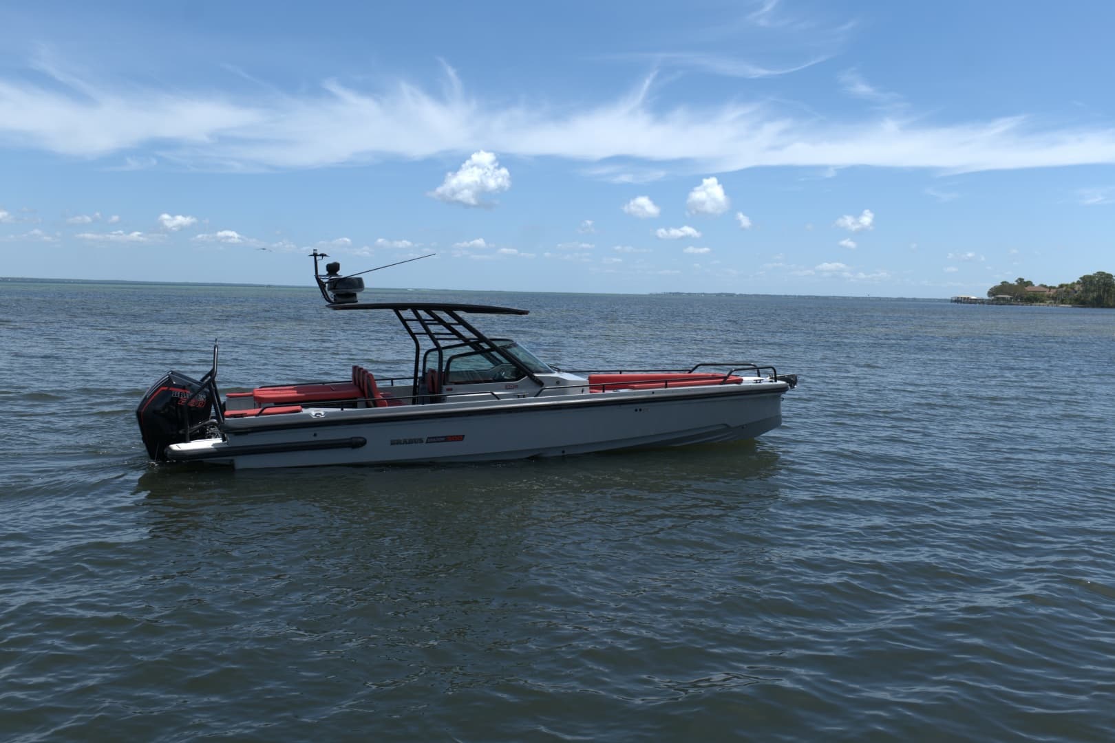 2023 Axopar 28 Brabus Shadow 500