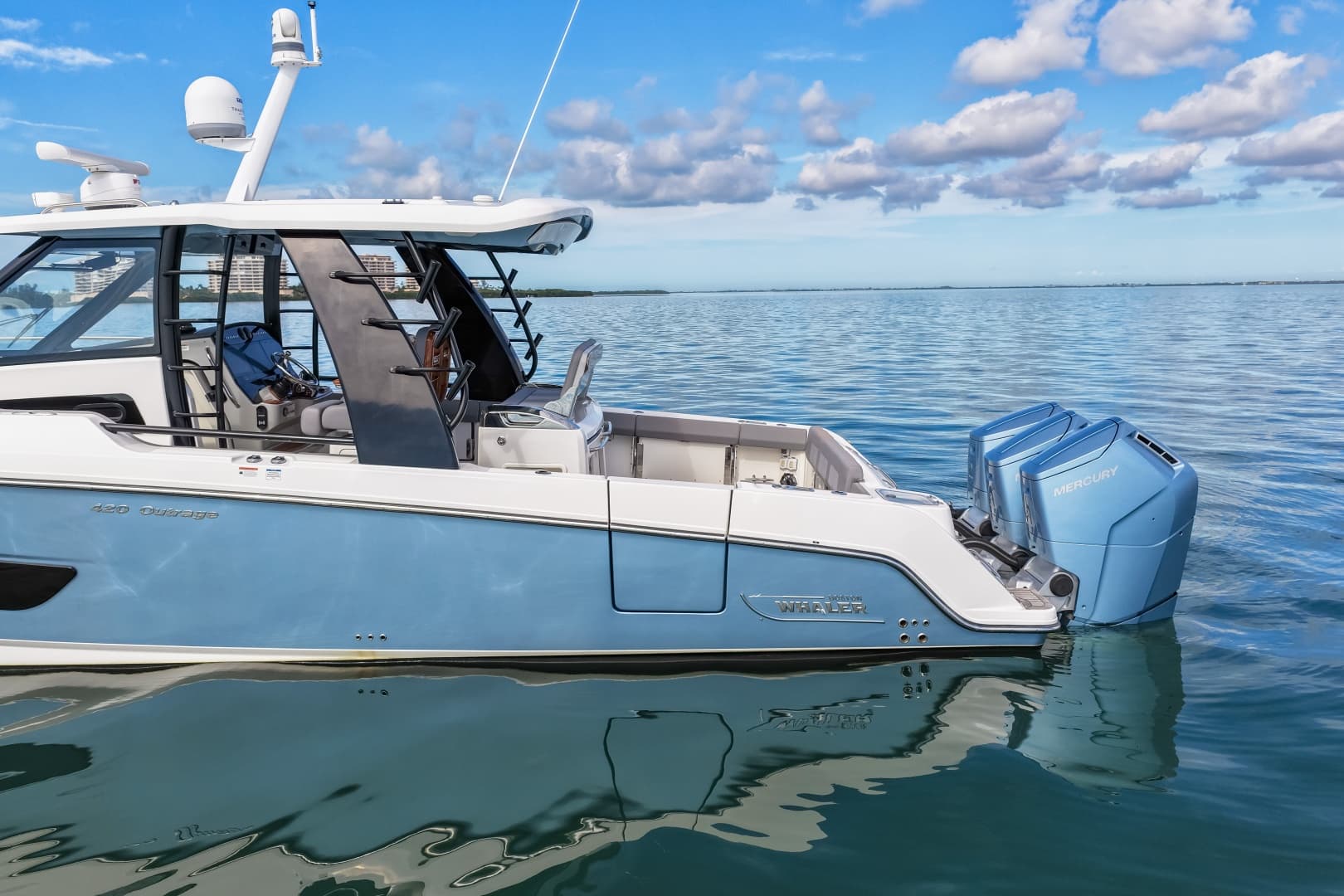 2023 Boston Whaler 
