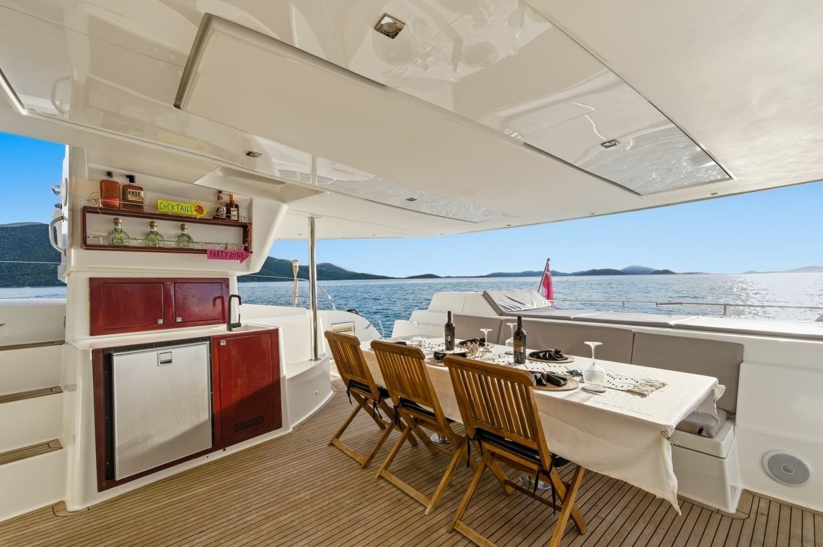 2013 Fountaine Pajot Sanya 57
