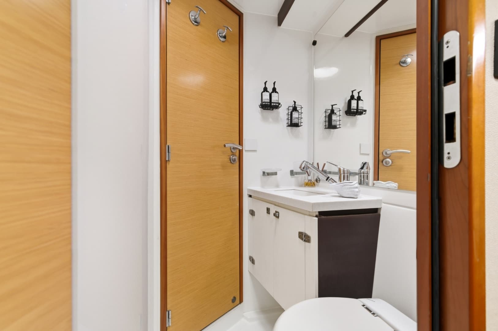 2013 Fountaine Pajot Sanya 57