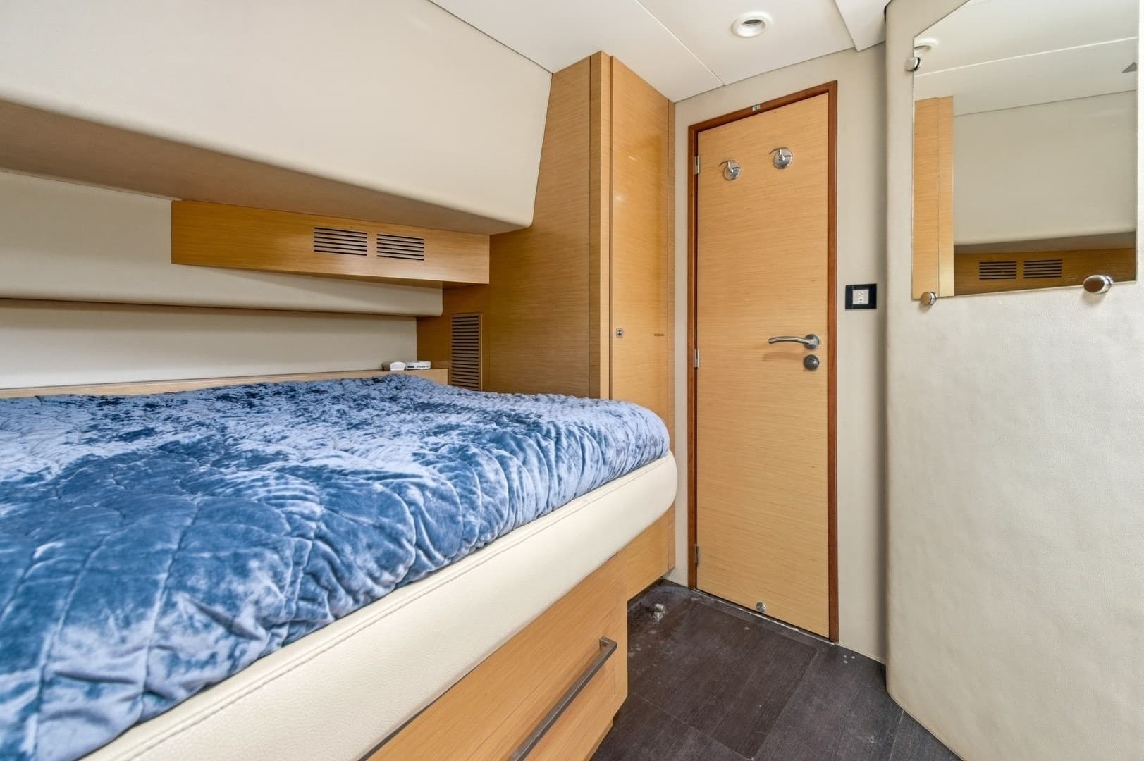 2013 Fountaine Pajot Sanya 57