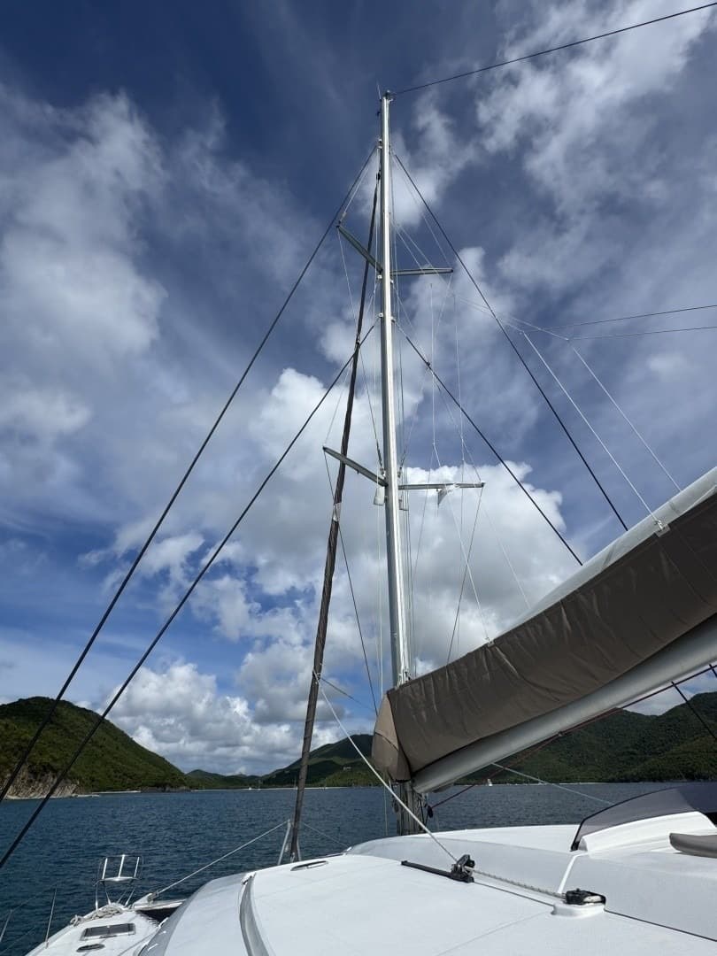 2013 Fountaine Pajot Sanya 57