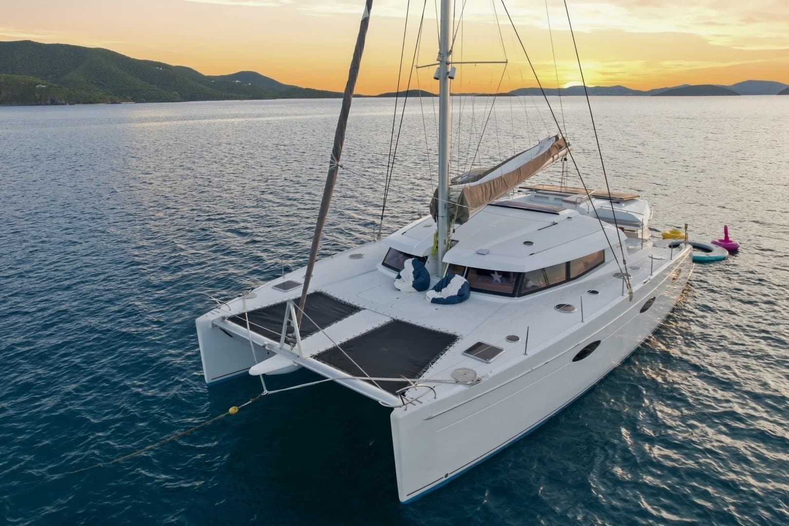2013 Fountaine Pajot Sanya 57