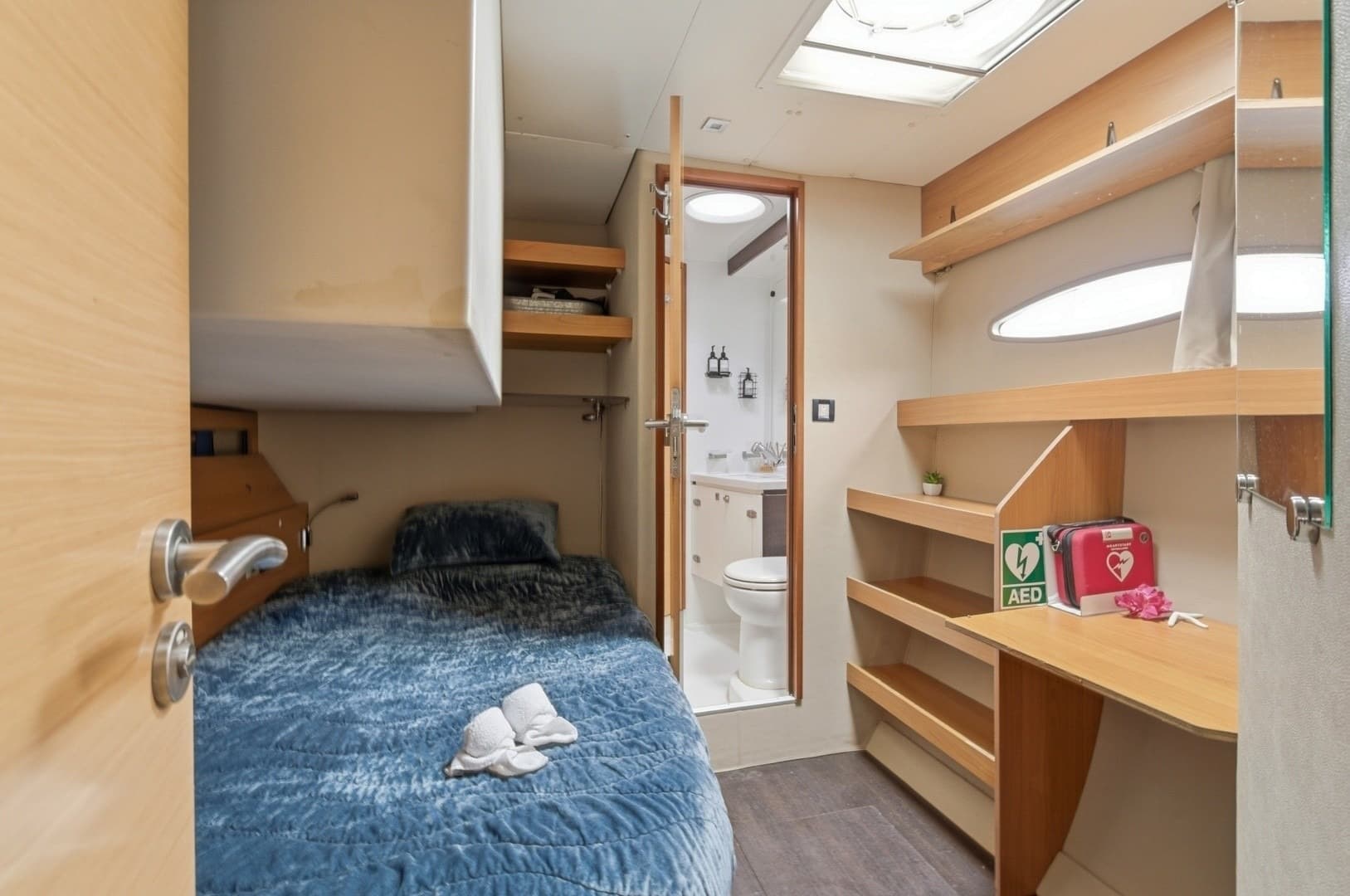 2013 Fountaine Pajot Sanya 57