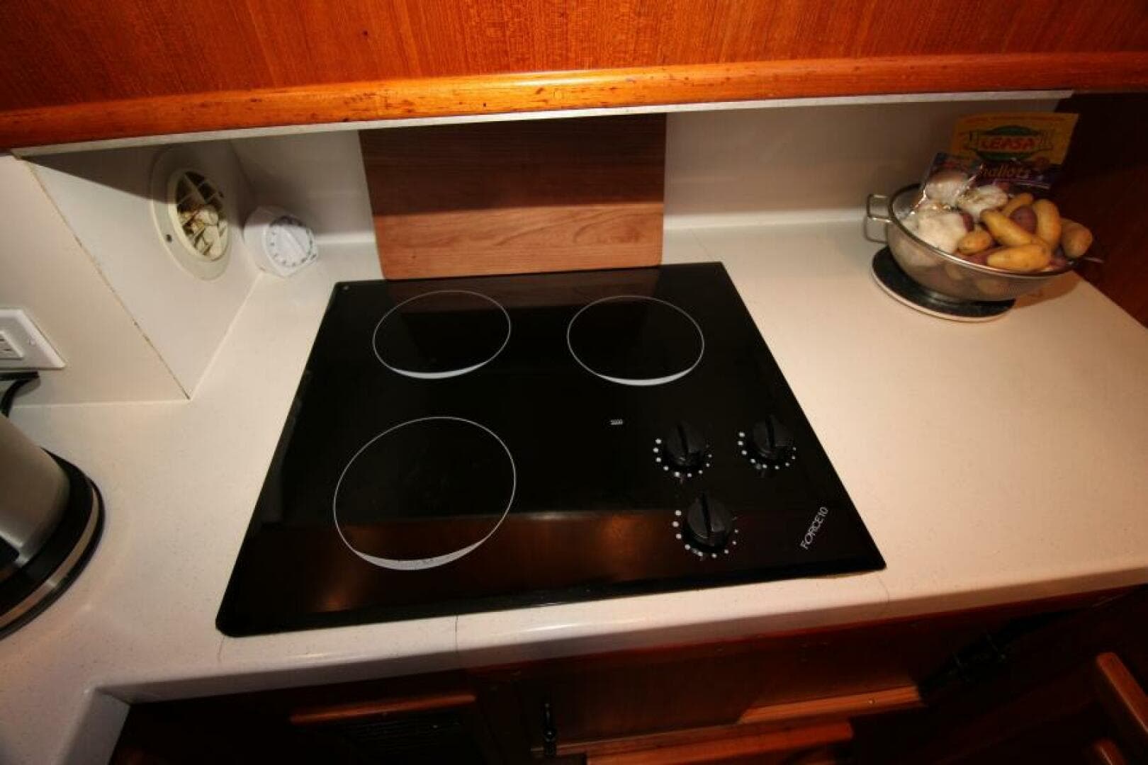 2000 Ricker 42 Classic