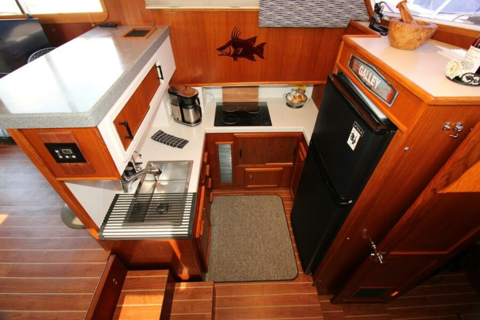 2000 Ricker 42 Classic