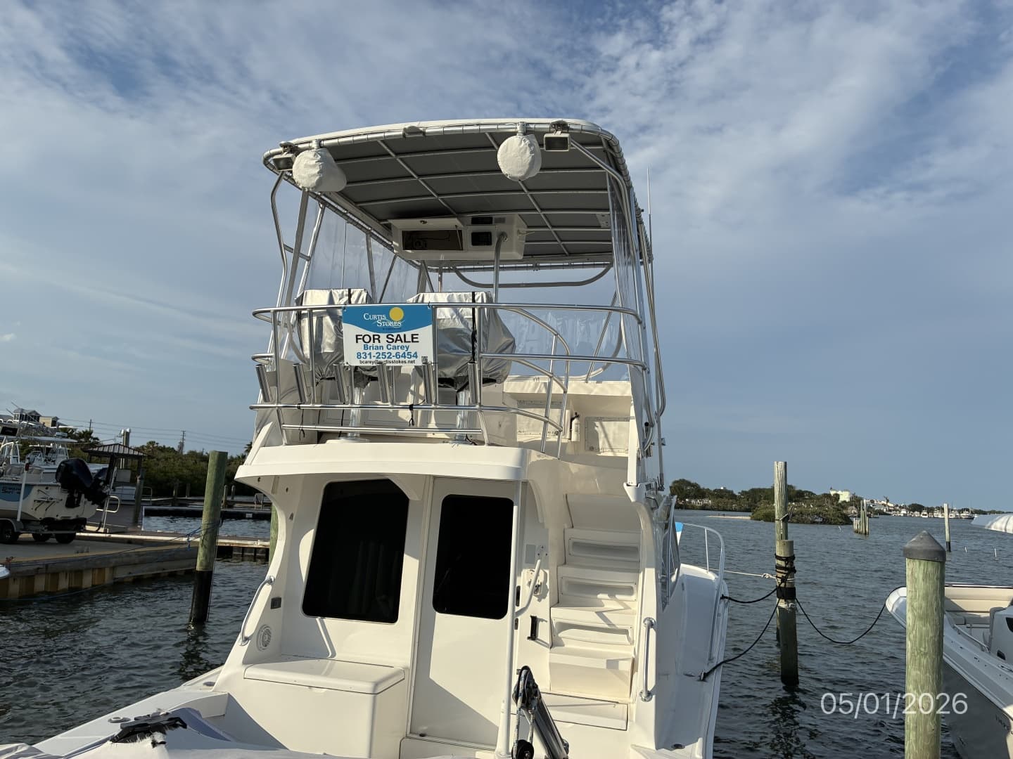 34' Luhrs Aft