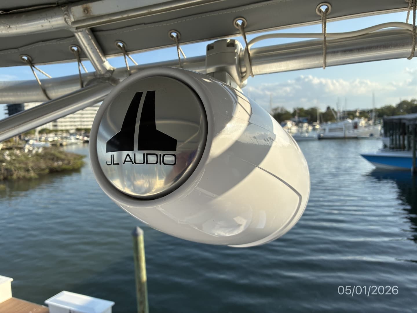 34' Luhrs PA Speaker