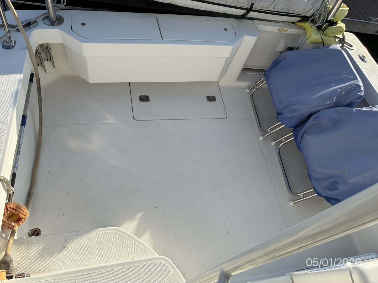 34' Luhrs Cockpit