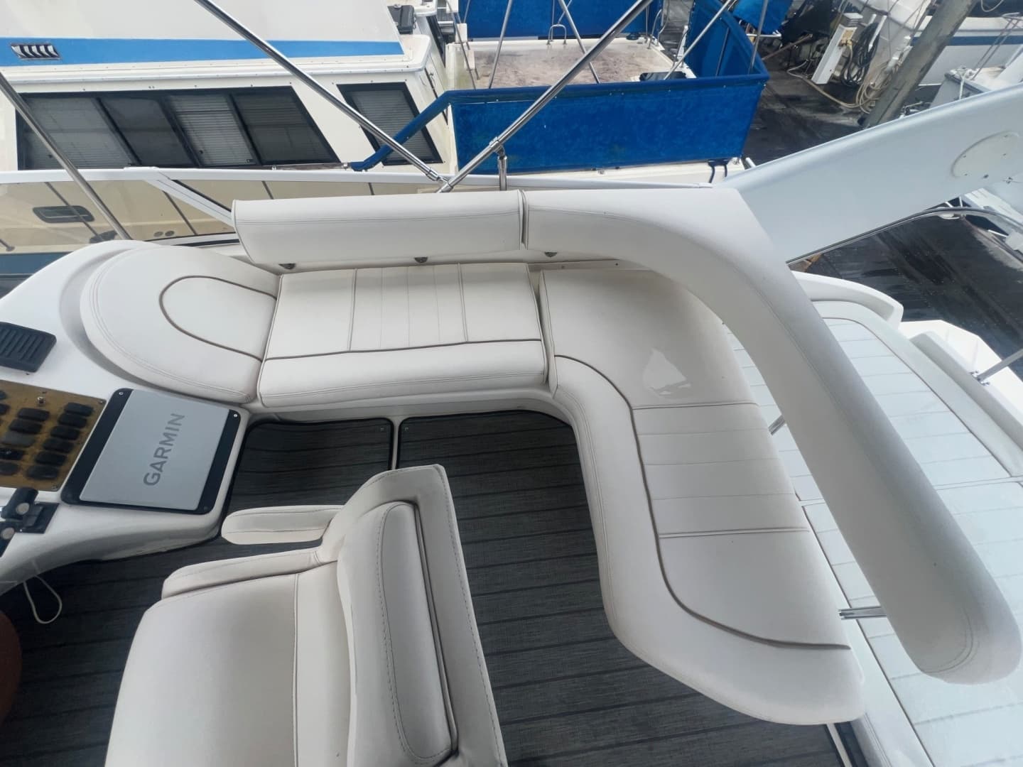 1997 Sea Ray 400 Sedan Bridge