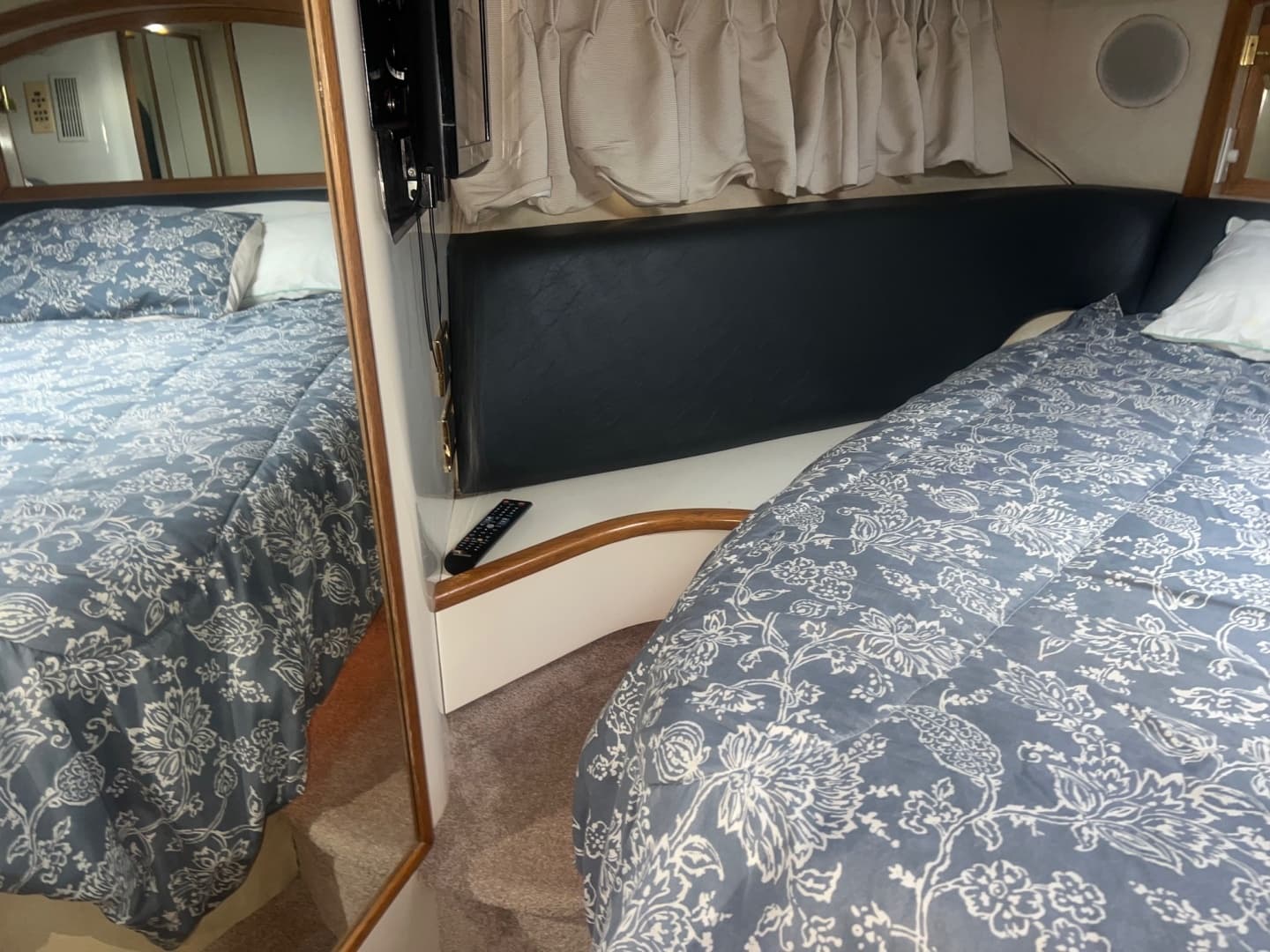 1997 Sea Ray 400 Sedan Bridge