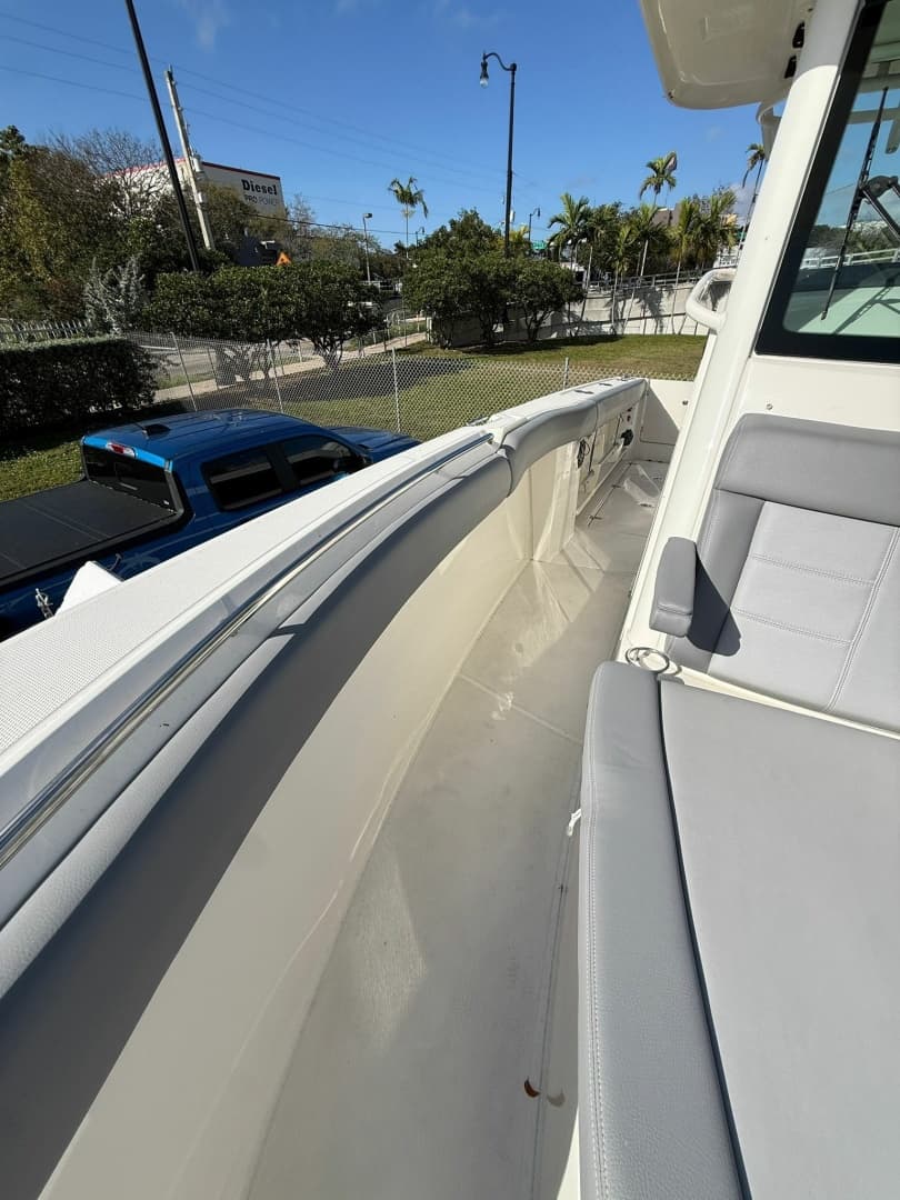 2023 Boston Whaler 