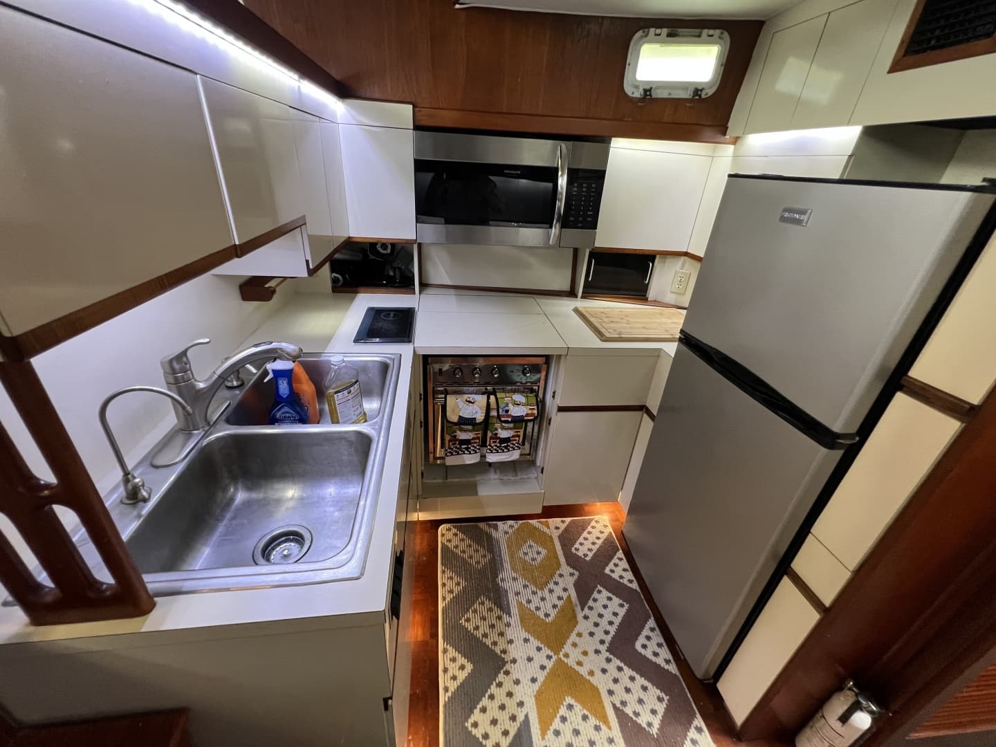 1982 Gulfstar 48 Aft Cabin