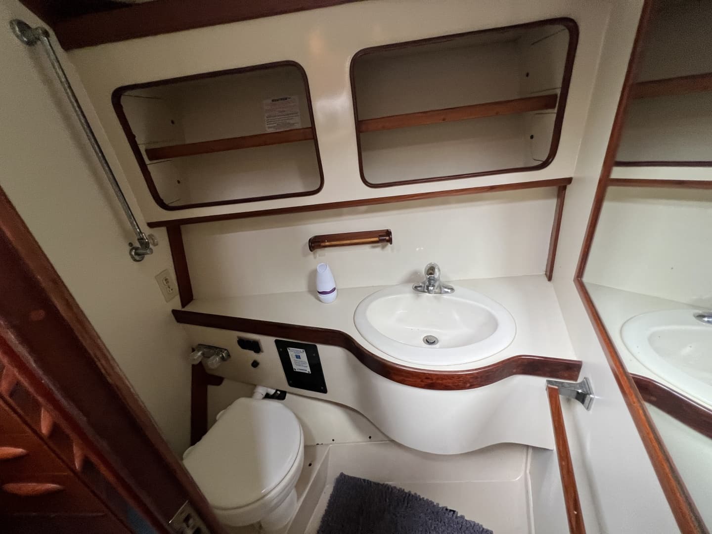 1982 Gulfstar 48 Aft Cabin