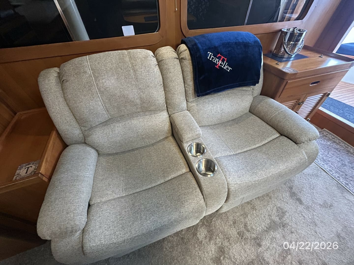 49' DeFever salon starboard seating