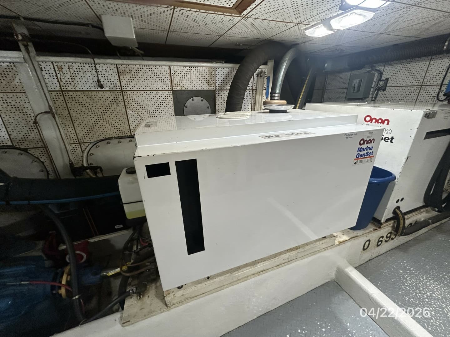 49' DeFever 9 kW generator soundbox